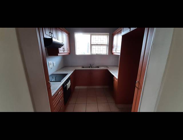 2 BEDROOM FLAT RENTED IN MORNINGSIDE